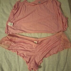 Elegant Pink Lace Trim Panty Set